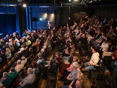Volles Haus im TiF Bremerhaven | © AWO Bremerhaven/Simone Hryzyk
